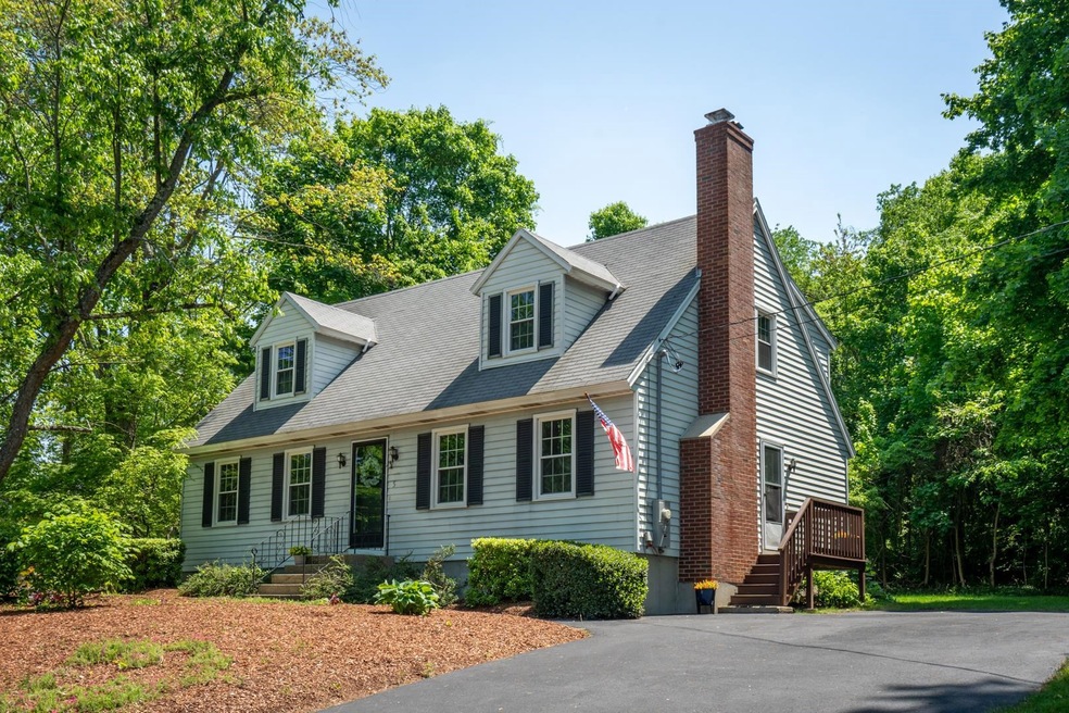 5 Albert Ave, Hooksett, NH 03106 - photo 1