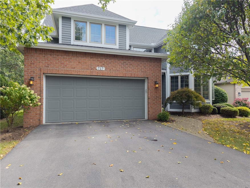 Sold $656,700 • Co-Listing Agent