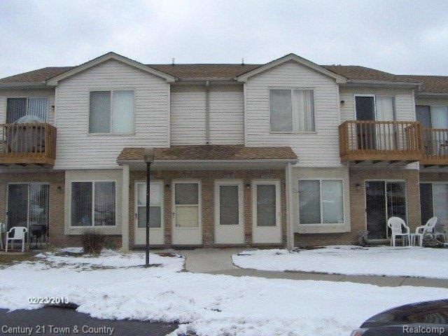 27727 Carini Villa St, Roseville, MI 48066 - photo 1