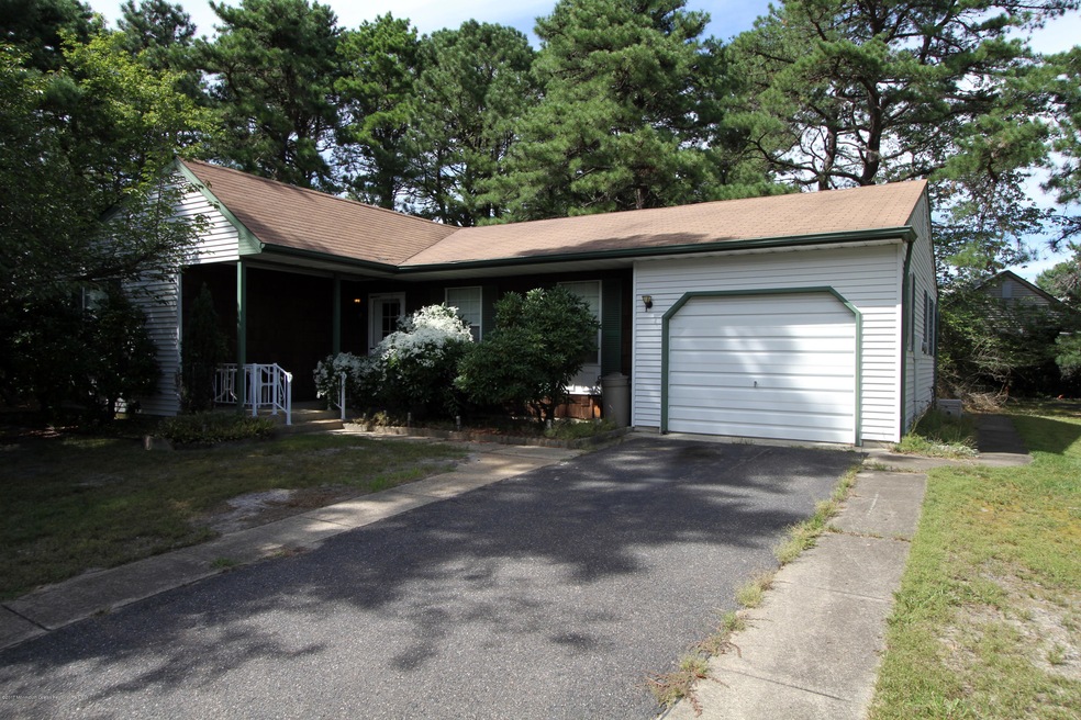 Welcome To 17 Dartmouth St