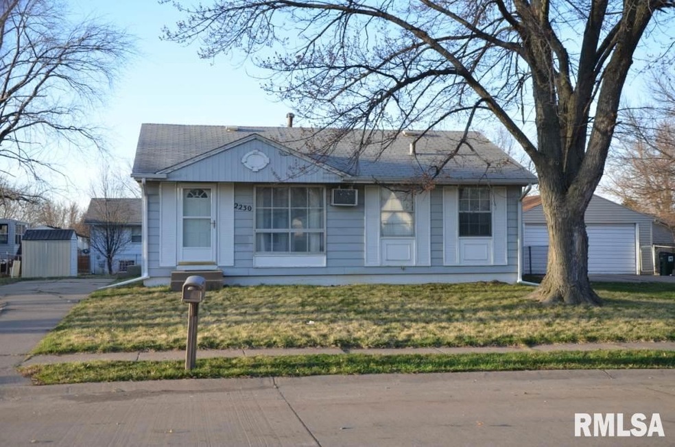 2230 W 54th St, Davenport, IA 52806 - photo 1