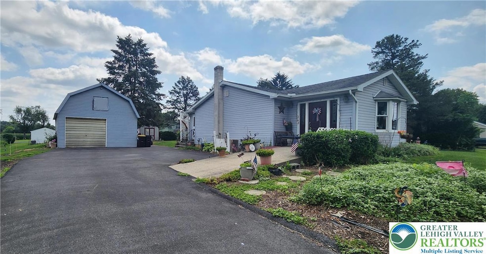 488 Daniels Rd, Nazareth, PA 18064 - photo 1