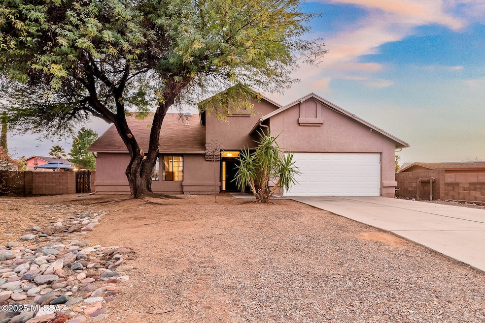 3-web-or-mls-721 N Jasmine Pl - MLS Imag