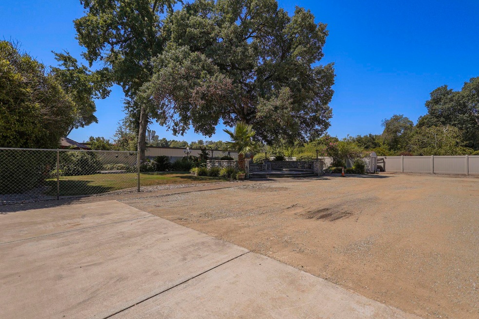 1889 Whaley Rd, Redding, CA 96003 - photo 1