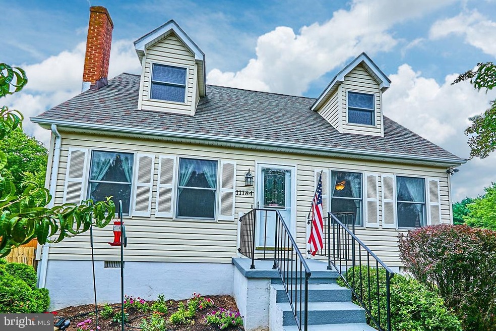 11184 Crest Ln, Bealeton, VA 22712 - photo 1