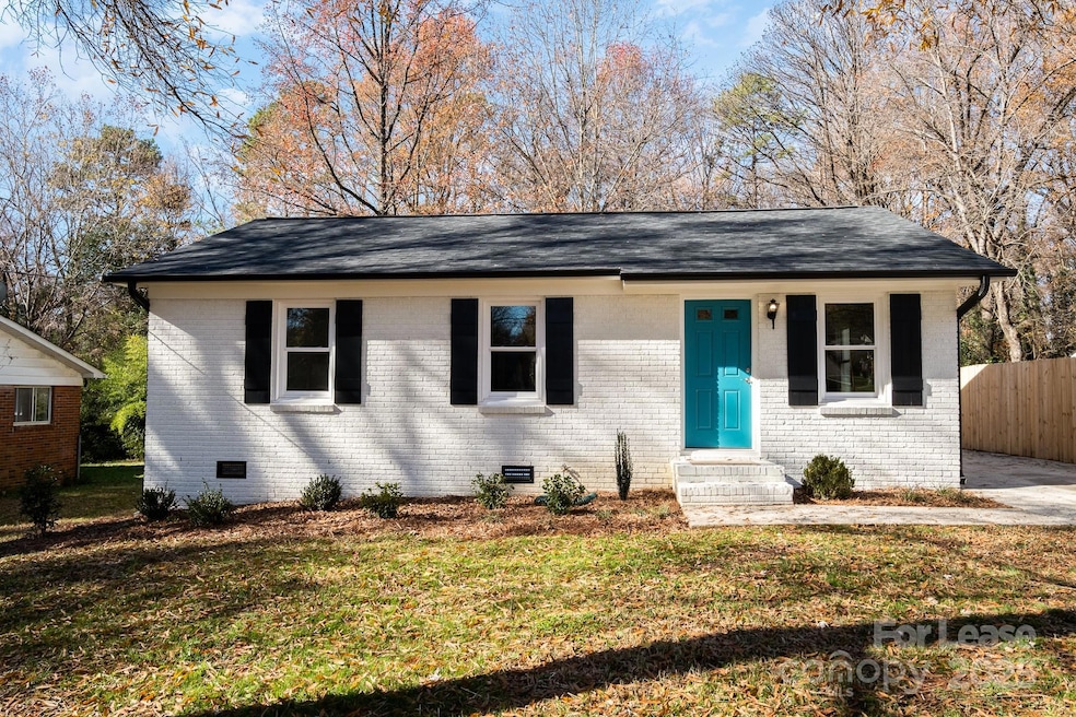 4808 Northaven Dr, Charlotte, NC 28206 - photo 1