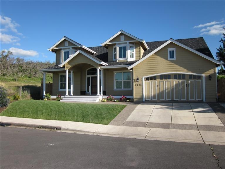 2512 Greenridge Dr, Medford, OR 97504 - photo 1