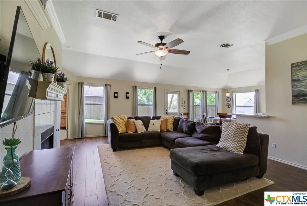 1609 Ramona Cir, San Marcos, TX 78666 - photo 1