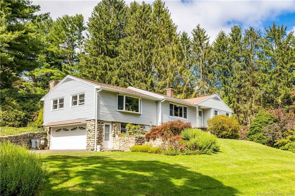 71 Slab Meadow Rd, Morris, CT 06763 - photo 1