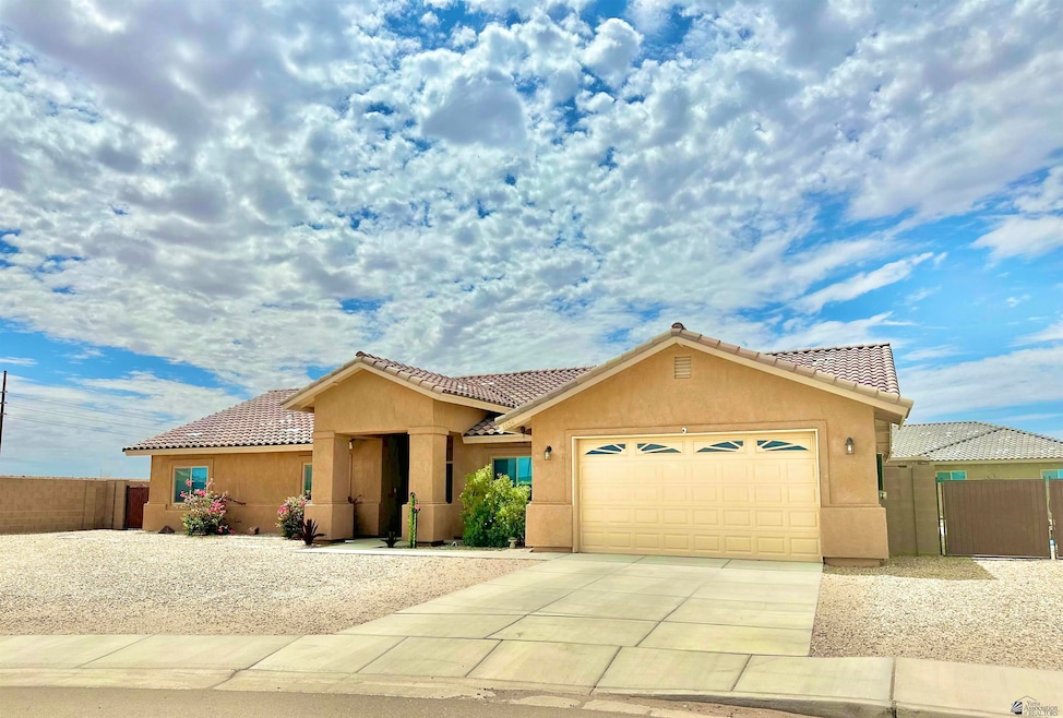 4604 S Lora Lee Ave, Yuma, AZ 85365 - photo 1