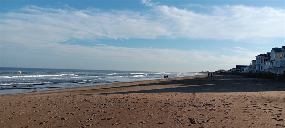 398 N End Blvd unit B, Salisbury, MA 01952 - photo 1