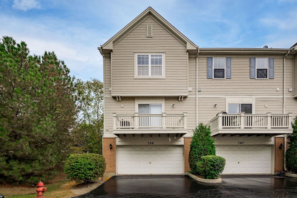 758 Hanbury Dr unit 66, Des Plaines, IL 60016 - photo 1