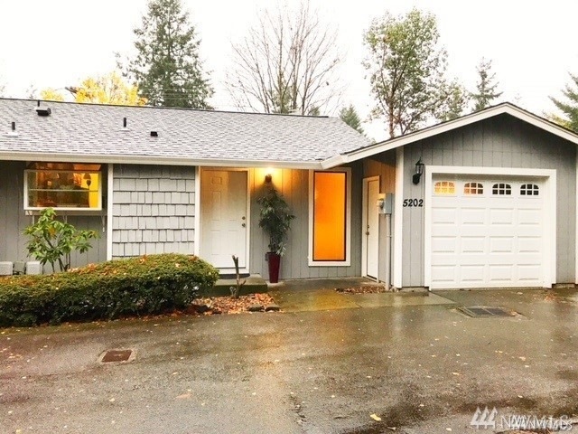 5202 65th Ave W unit 5202, University Place, WA 98467 - photo 1