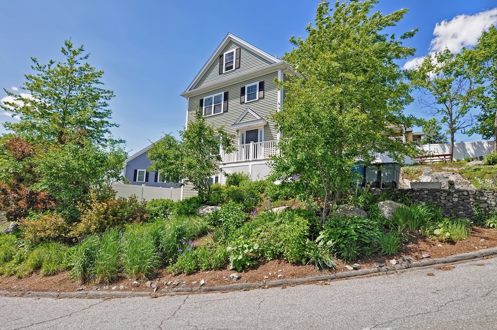 211 Pine Hill Cir, Waltham, MA 02451 - photo 1