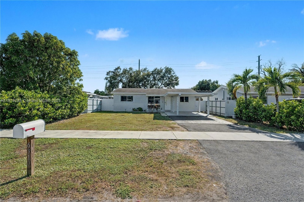 6310 Adams St, Hollywood, FL 33023 - photo 1