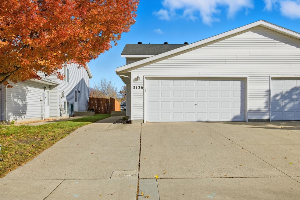 3126 18th St S, Fargo, ND 58103 - photo 1