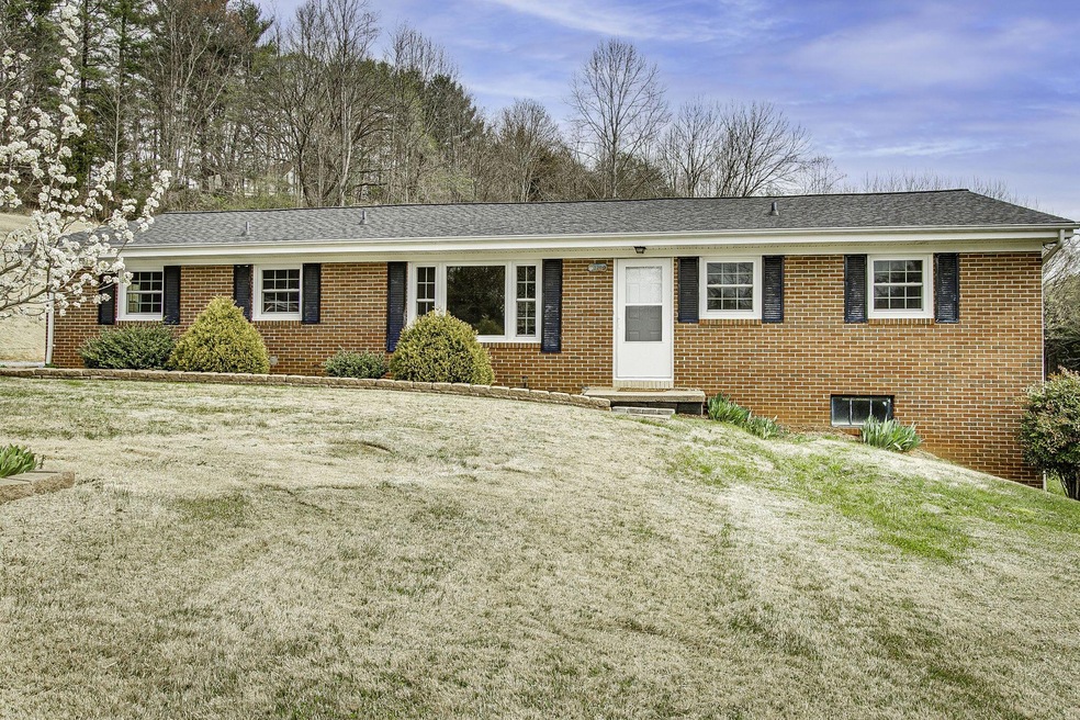 1-web-or-mls-Rose Cliff