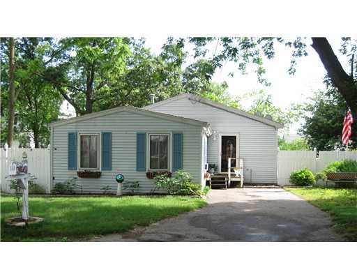 188 Maryland Ave, Warwick, RI 02888 - photo 1