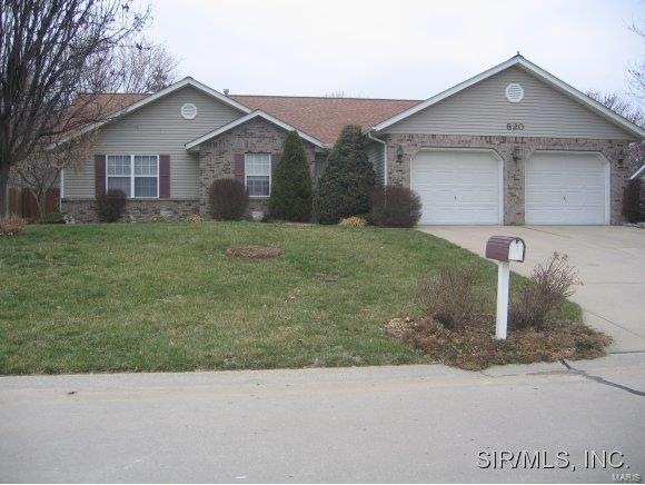 820 Rolling Meadows Dr, Maryville, IL 62062 - photo 1