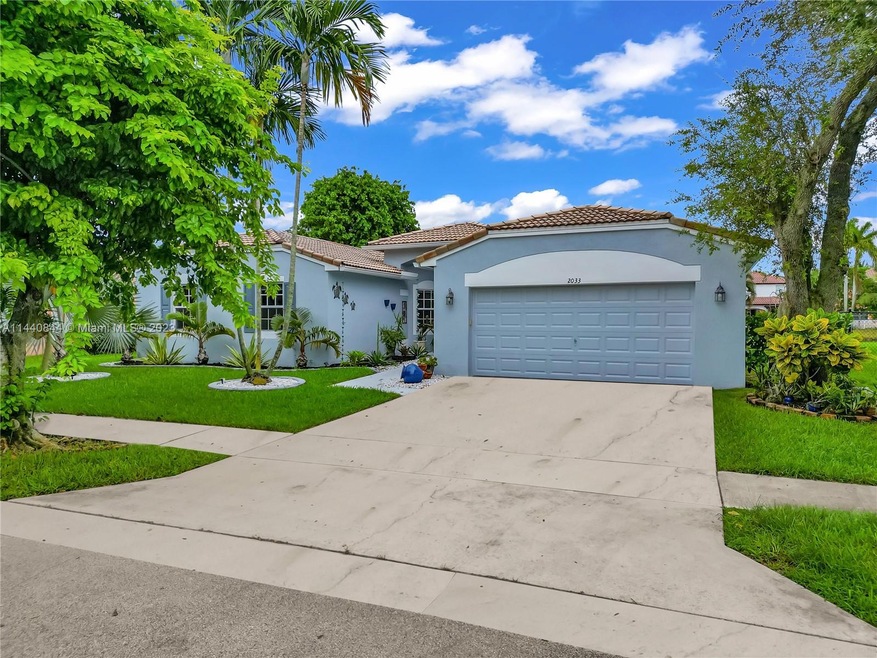 2033 SW 119th Ave, Miramar, FL 33025 - photo 1
