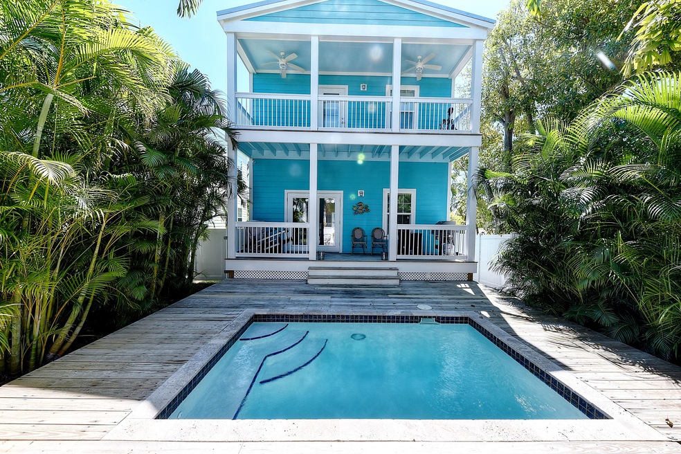 1307 Atlantic pool & back