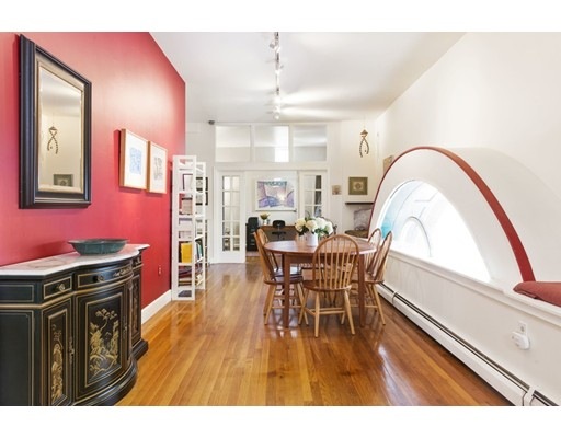 238 Columbia St unit 2W, Cambridge, MA 02139 - photo 1