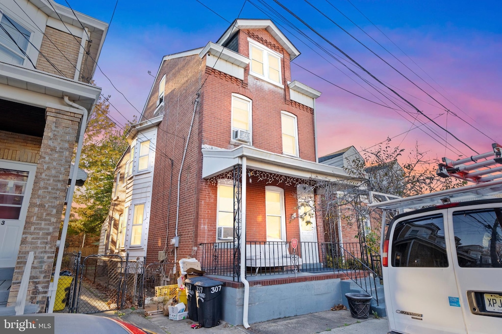307 Commonwealth Ave, Trenton, NJ 08629 - photo 1