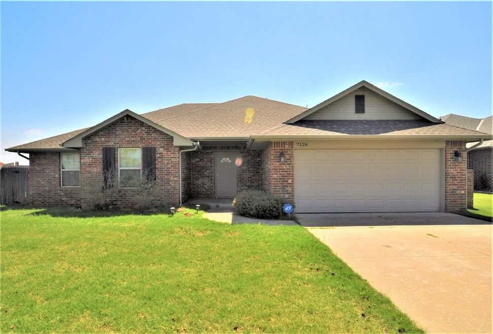 7126 Cherokee Ct, Warr Acres, OK 73132 - photo 1