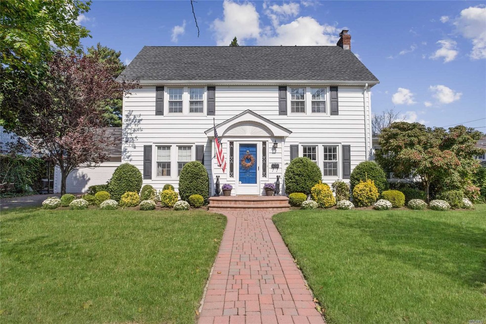 120 Trinity Place, West Hempstead, NY 11552 - photo 1