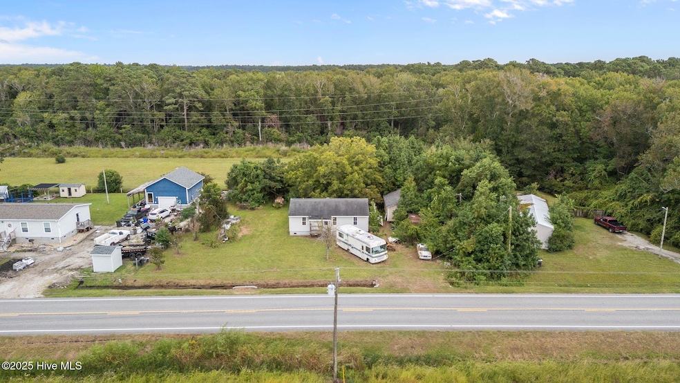 1522 Highway 101, Beaufort, NC 28516 - photo 1