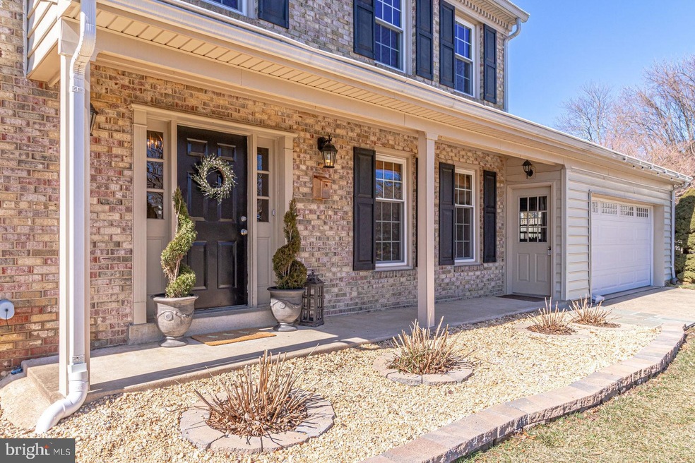 8206 Chollman Ct, Alexandria, VA 22308 - photo 1