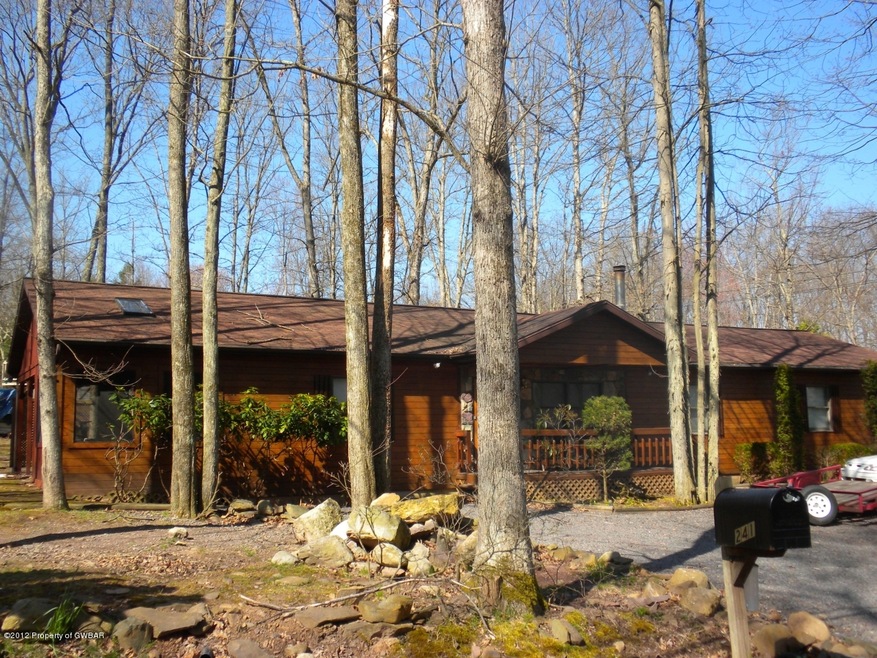 241 Trapper Springs Ln, Drums, PA 18222 - photo 1