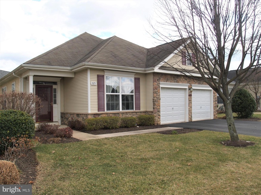 1925 Alexander Dr unit I-13, Macungie, PA 18062 - photo 1