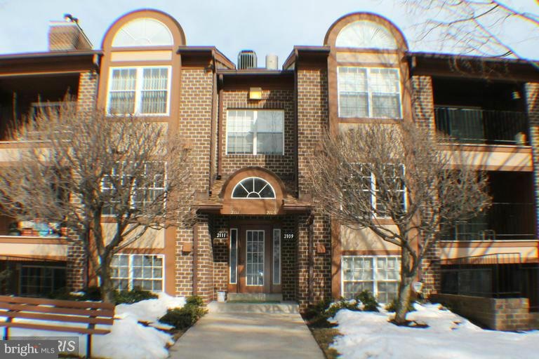 2111 Woodbox Ln unit C, Baltimore, MD 21209 - photo 1