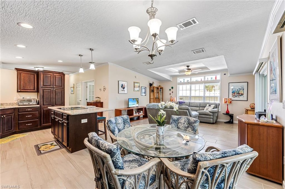 Open Floor Plan, vaulted ceilings