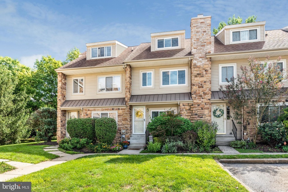 334 Brigade Ct unit 334, Chesterbrook, PA 19087 - photo 1