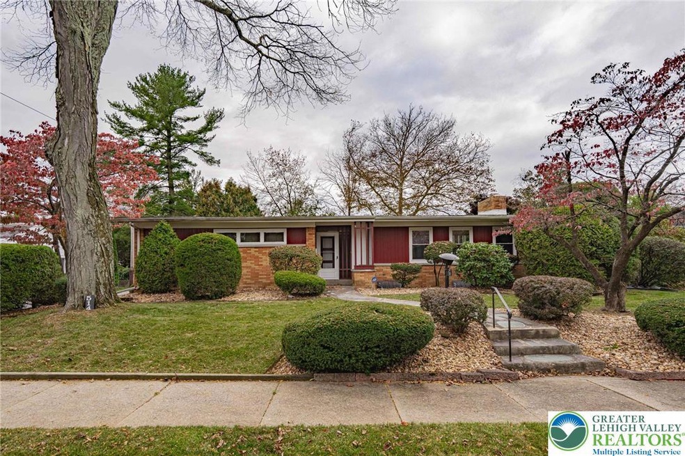 514 N Broad St unit 520, Allentown, PA 18104 - photo 1