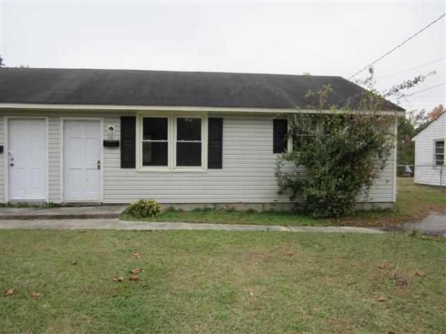 1200 Davis St, Jacksonville, NC 28540 - photo 1