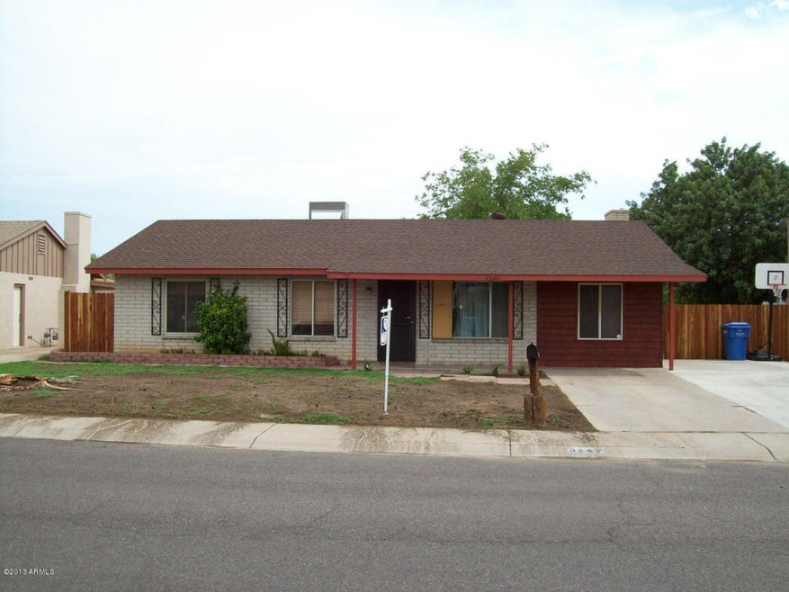 Photos 3247 W Mercer Ln 005