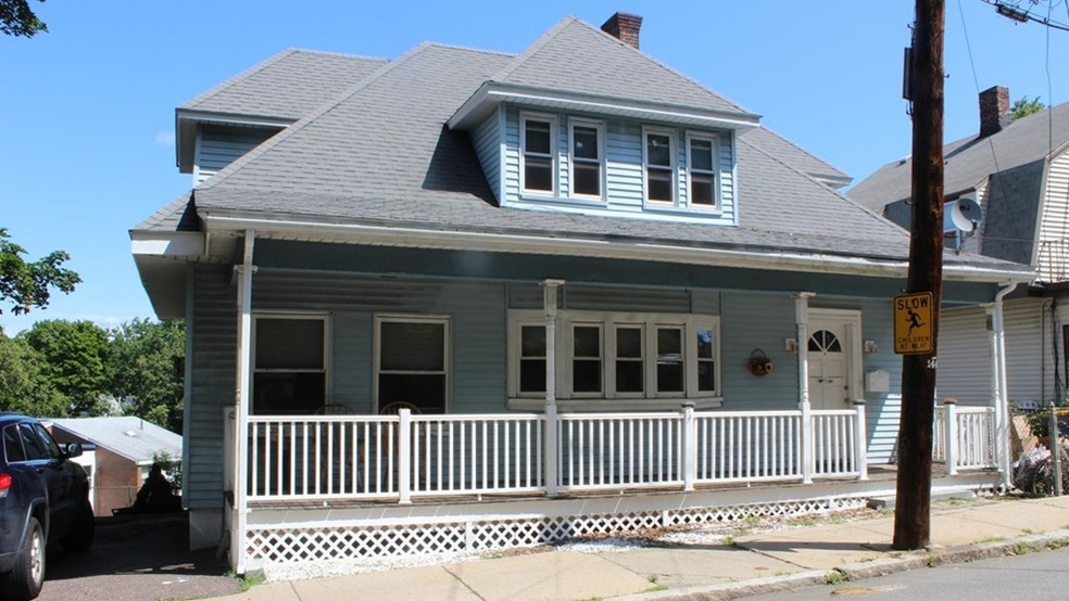 4 Sagamore Ave, Winthrop, MA 02152 - photo 1