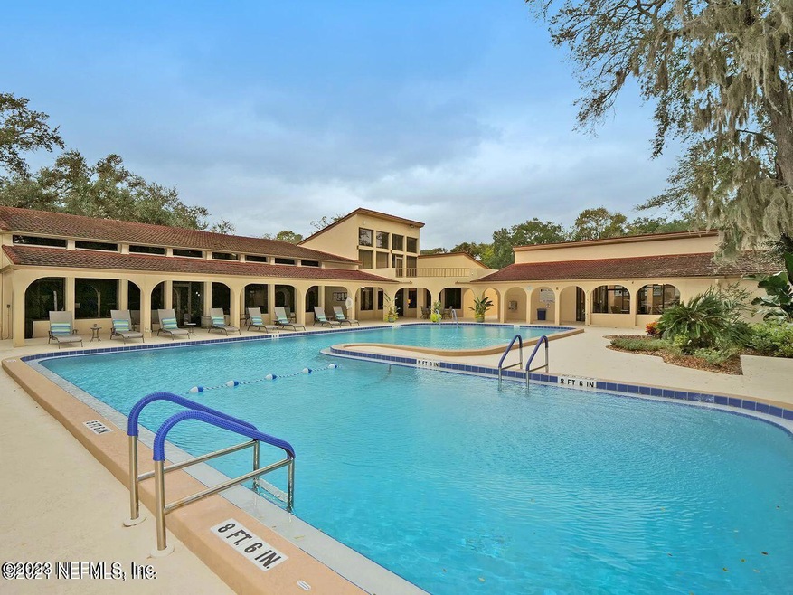 Sevilla pool