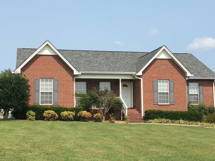 405 Meadowlark Dr, Shelbyville, TN 37160 - photo 1