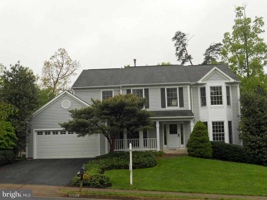 13907 Stonefield Dr, Clifton, VA 20124 - photo 1