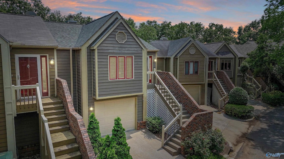 213 Knollridge Cir SE, Huntsville, AL 35801 - photo 1