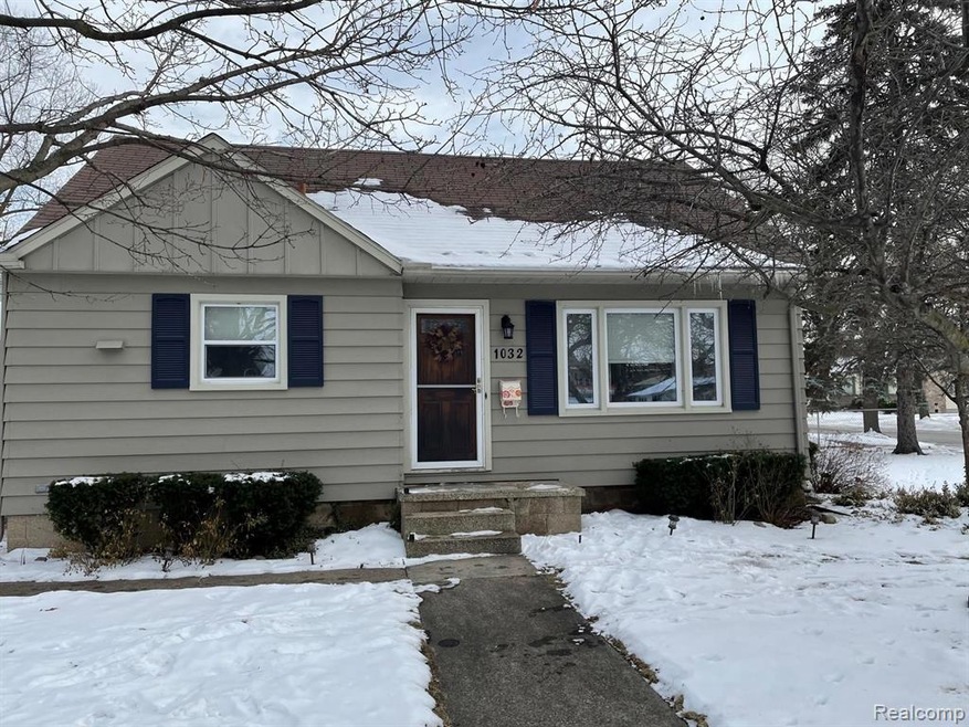 1032 18th St, Port Huron, MI 48060 - photo 1