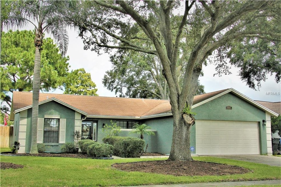 WELCOME HOME..NICE TREE SHADED YARD