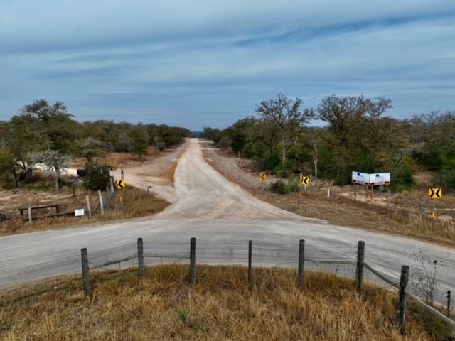 TR 19 Private Rd, Seguin, TX 78155 - photo 1