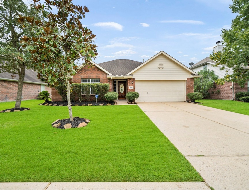 5110 Lockhart Dr, Pearland, TX 77584 - photo 1