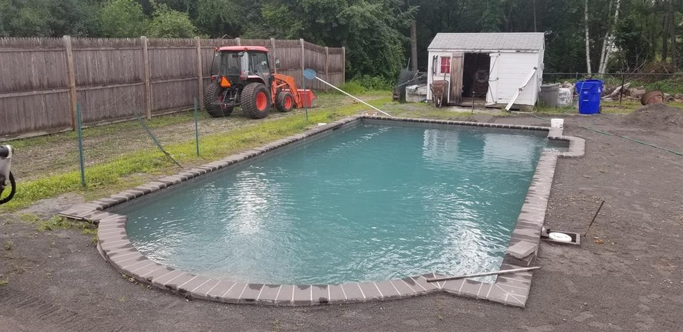 6 Greenfield Dr, Hudson, NH 03051 - photo 1