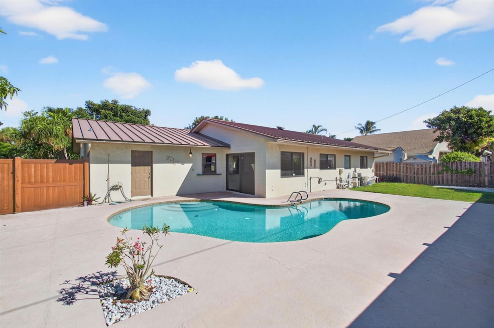 For Sale $729,900 • Co-Listing Agent